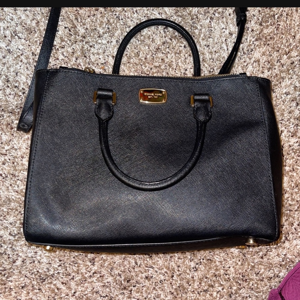 Black Michael Kors shoulder bag